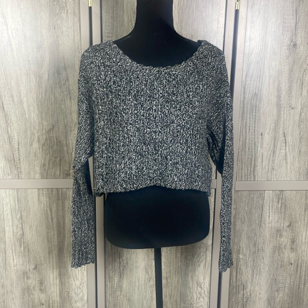 $10 SALE! Hollister black/white tie up back cropped oversized sweater women's XS